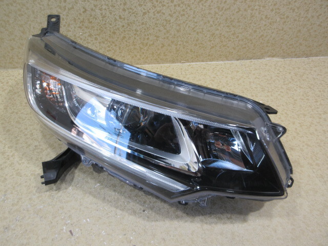 2025年最新】Yahoo!オークション -ホンダ フリード ヘッドライトの中古