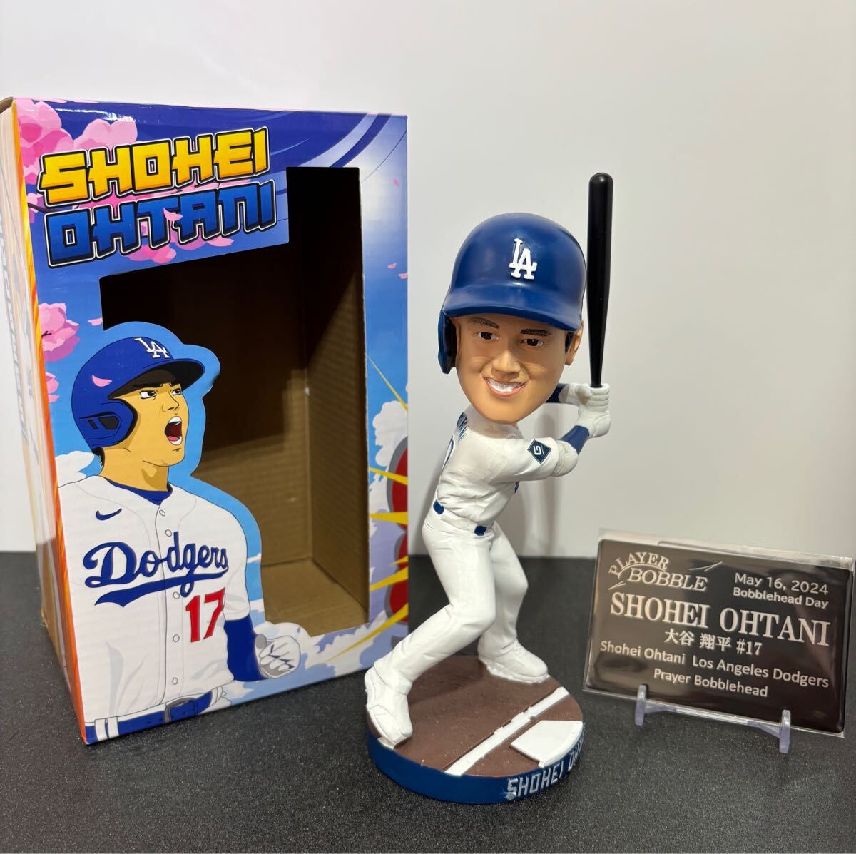 【大谷翔平】2024.5.16 ドジャースタジアム 移籍後初の球場配布ボブルヘッド 白ユニフォーム 新品、未使用 本物
