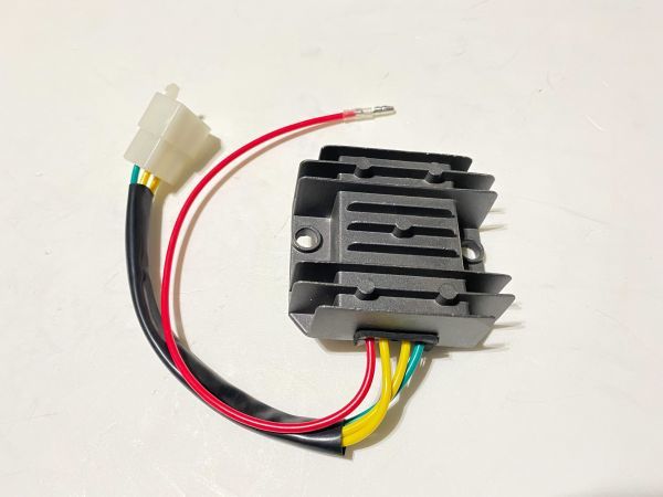 Z250FT '79-'82 Z400 twin '78-'82 Z750T '78-'82 Z650 регулятор ректификатор регулятор 