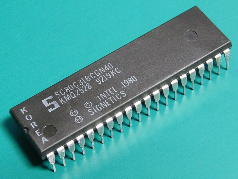 Signetics SC80C31BCGN40 (i80C31) [B]