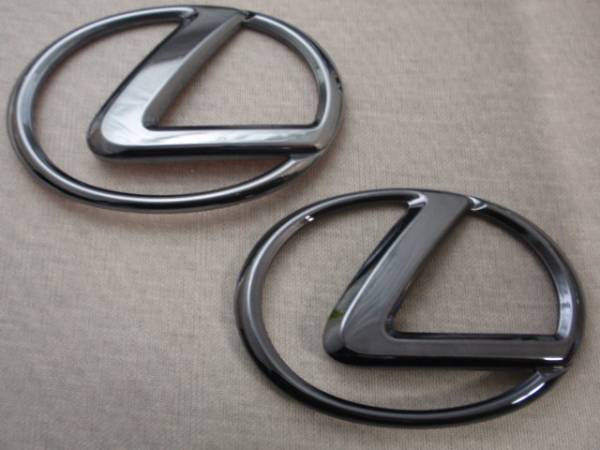 新品レクサス純正エンブレムを加工！【 トヨタ 200系 ハイエース 】 プラチナ