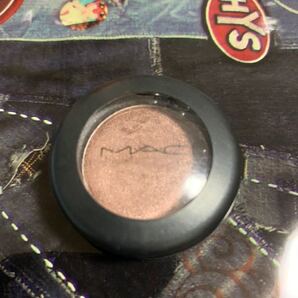 M・A・C スモール アイシャドウ SABLE