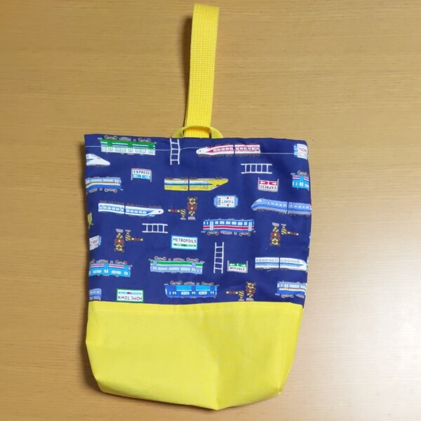 ハンドメイド 上履き袋 シューズバッグ 電車 入学グッズ 入園グッズ