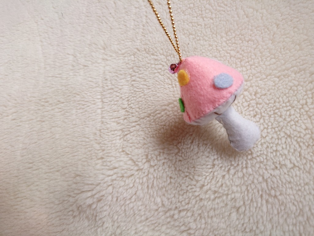 ★sweet★Felt★Korokoro, Mushroom keychain★Pink★Comes with a pink bell. Decoration. Can also be used as an ornament. Handmade., handmade works, interior, miscellaneous goods, panel, tapestry