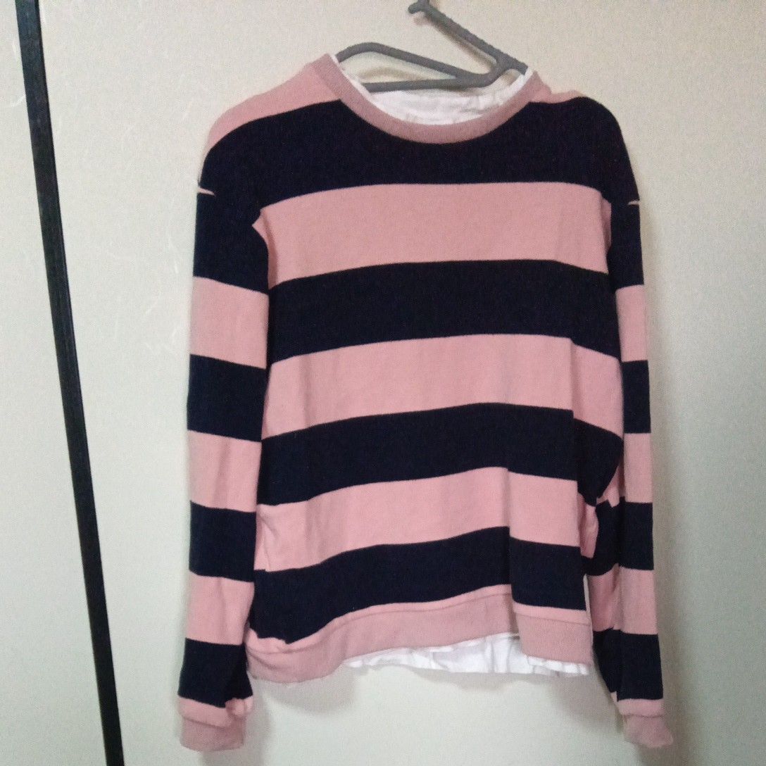 ボーダー柄長袖Tシャツ ピンク×ネイビー レイヤード風