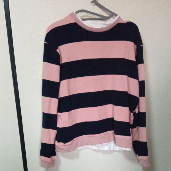 ボーダー柄長袖Tシャツ ピンク×ネイビー レイヤード風