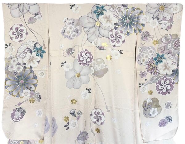 ★ビッグサイズ【正絹本振袖】白百合薬玉に宝尽くし 身丈171 裄73 未使用美品 成人式 卒業式 入学式 結婚式