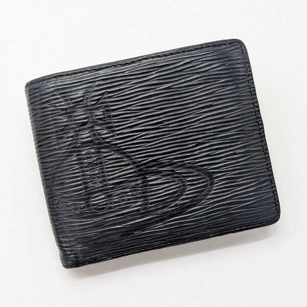 Vivian Westwood 二つ折り財布 フロウ ブラック 黒 レザー 小銭入れ 札入れ コンパクトウォレット エンボス