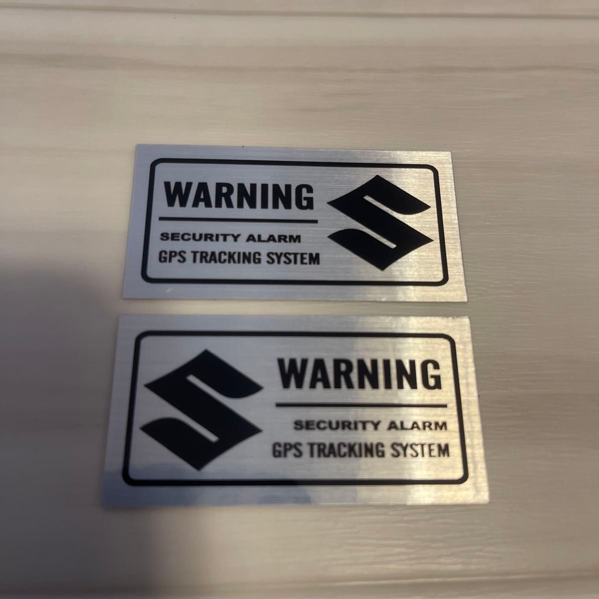 スズキ　セキュリティステッカー