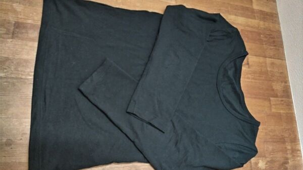 GU ヒートテック ブラック 長袖Tシャツ 120