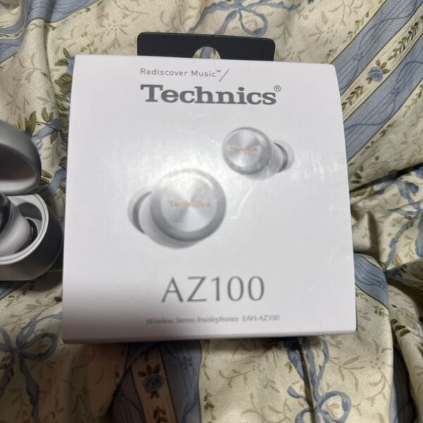Technics AZ100 ワイヤレスステレオインサイドホン シルバー 3ヶ月使用しました 超美品 充電器イヤーピース