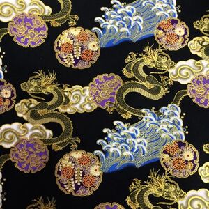 生地 ハギレ 和柄 金龍と家紋 花柄 50cm 金糸プリント 黒色