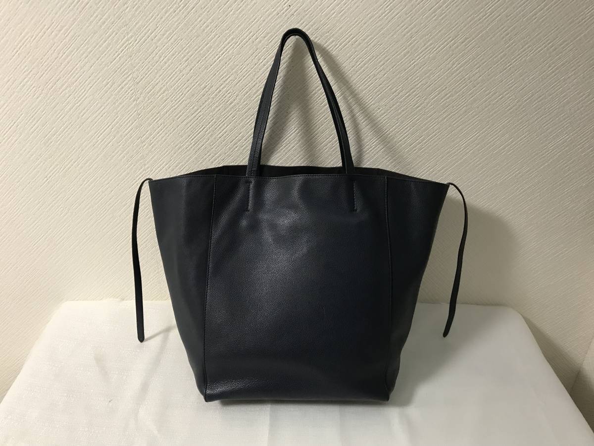 セリーヌ カバの値段と価格推移は?|457件の売買情報を集計した ...