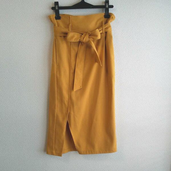  上品な雰囲気のロングスカート
