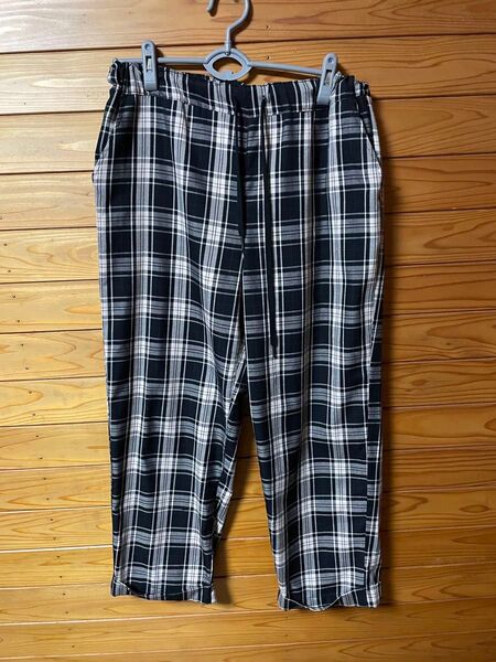 チェック柄イージーパンツ ブラック×ホワイト カジュアル 4L 大きいサイズ