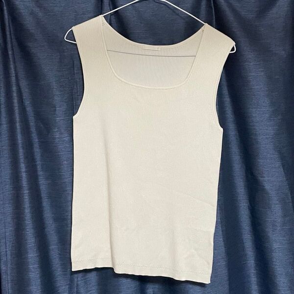 UNIQLO ユニクロ リブニットノースリーブ タンクトップ インナー オフホワイト 未使用 サイズL