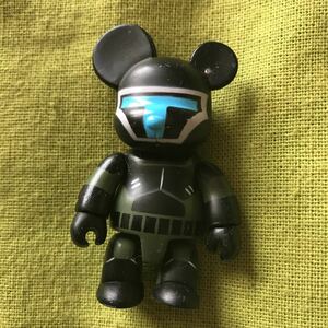 TOY2R figure Bearbrick 12