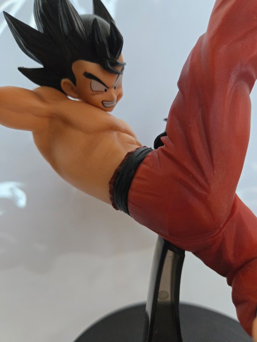 ドラゴンボールZ 孫悟空 フィギュア BLOOD OF SAIYANS
