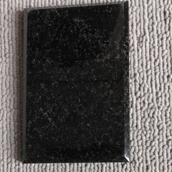 天然御影石 インド産 表面側面鏡面磨き プレート 本磨き 高級 緑黒御影石 15cmX10cmX1cm 小物置きに