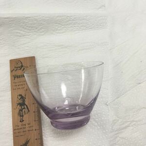 ショットグラス　猪口　盃　色ガラス　紫ガラス　カップ　昭和レトロポップ　酒器