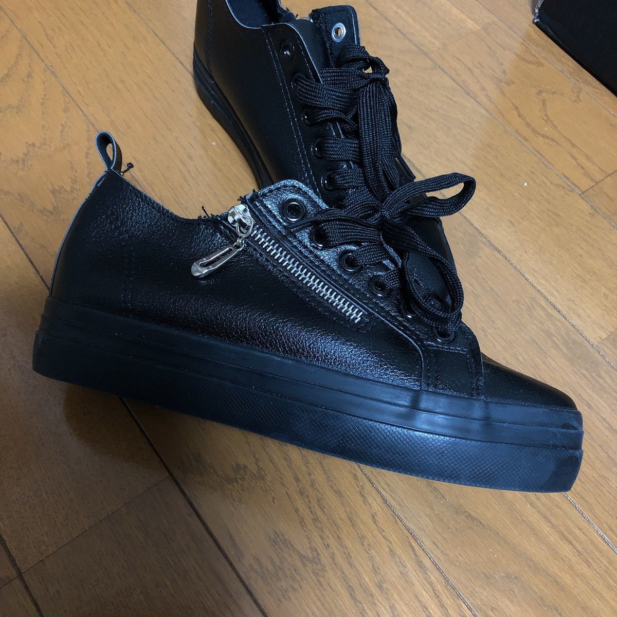 1回着用美品 zucca ズッカ スタッズシューズ サイズL 黒 革靴 靴