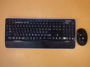 *Bh/329* Microsoft Microsoft* wireless key board & mouse *Model:1379 1387* operation unknown * Junk 