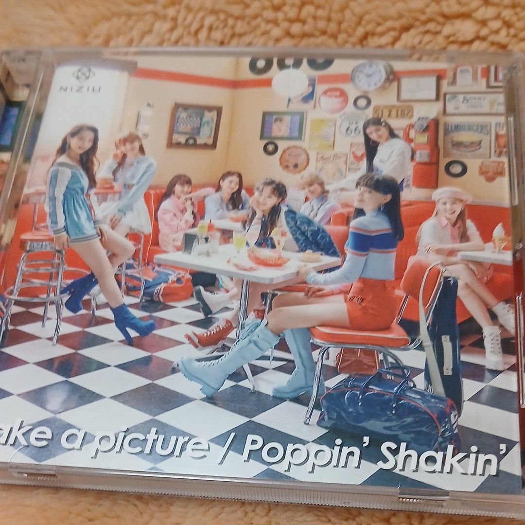 初回生産限定盤B (取) 28Pフォトブックレット付 NiziU CD+ブックレット/Take a picture