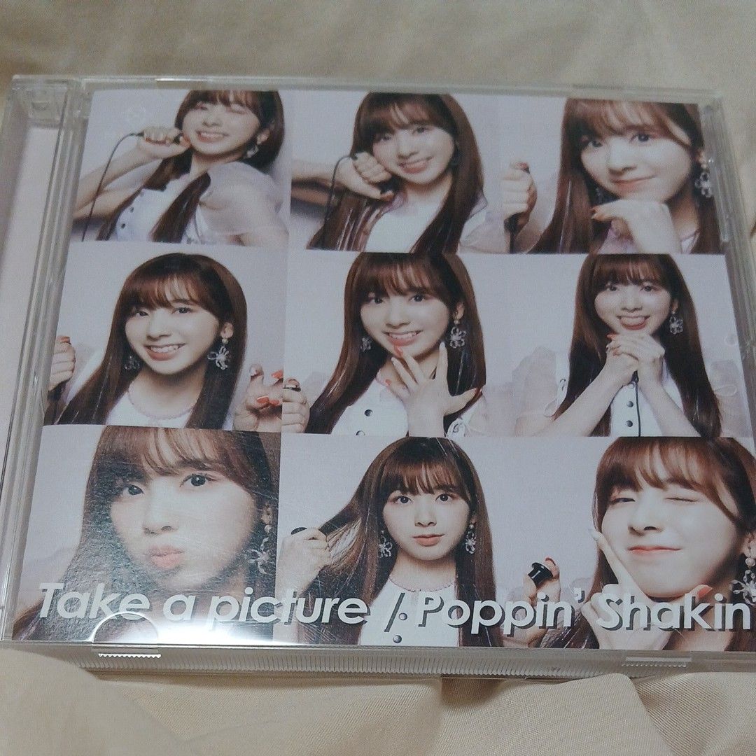 Take a picture/Poppin Shakin 【WithU盤】 (MIIHI盤) NiziU