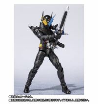 【限定】S.H.Figuarts 仮面ライダー メタルビルド MASKED RIDER METAL BUILD KAMEN RIDER_画像4