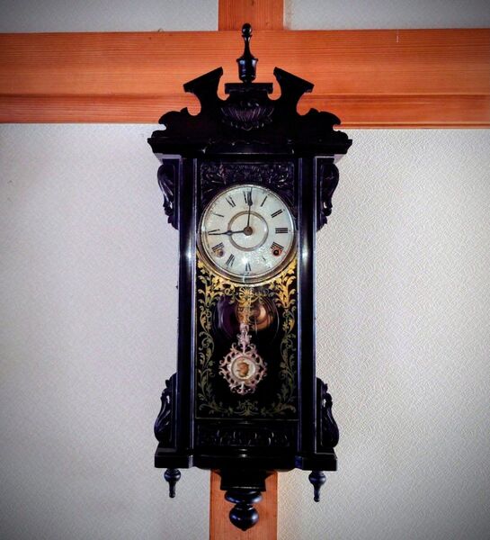 〈完動・美品〉飛行機印 小型黒漆塗装飾スリゲルゼンマイ振り子時計 アンティーク 古時計