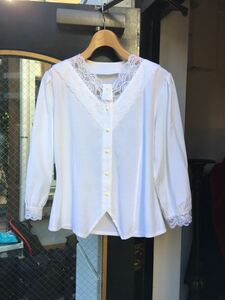 イギリスヨーロッパ古着コットンフリルレース ブラウス lace frill blouse shirt 長袖シャツLV538