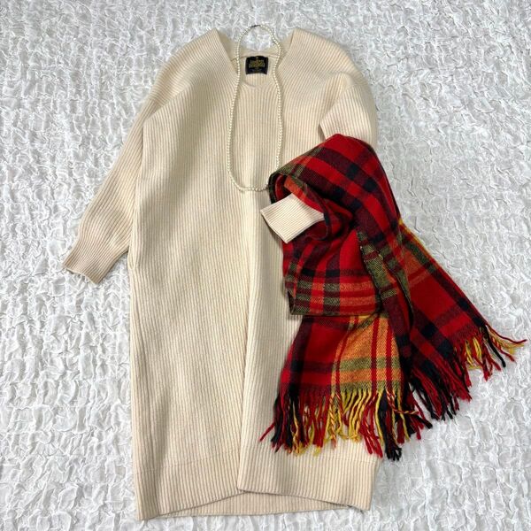 アーバンリサーチドアーズ ハミルトンウールVネックニットワンピース アイボリー