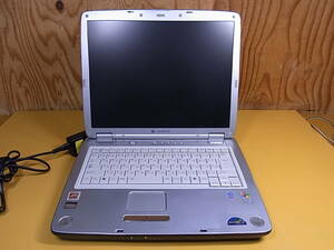 □P/334☆東芝 TOSHIBA☆15型ノートパソコン dynabook AX/3527CMSK☆PAAX3527CMSK☆HDDあり/OSなし☆ジャンク