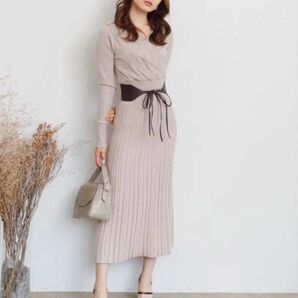 LIP SERVICEリップサービス バイカラーグラデプリーツニットワンピース ベージュ フリーサイズ