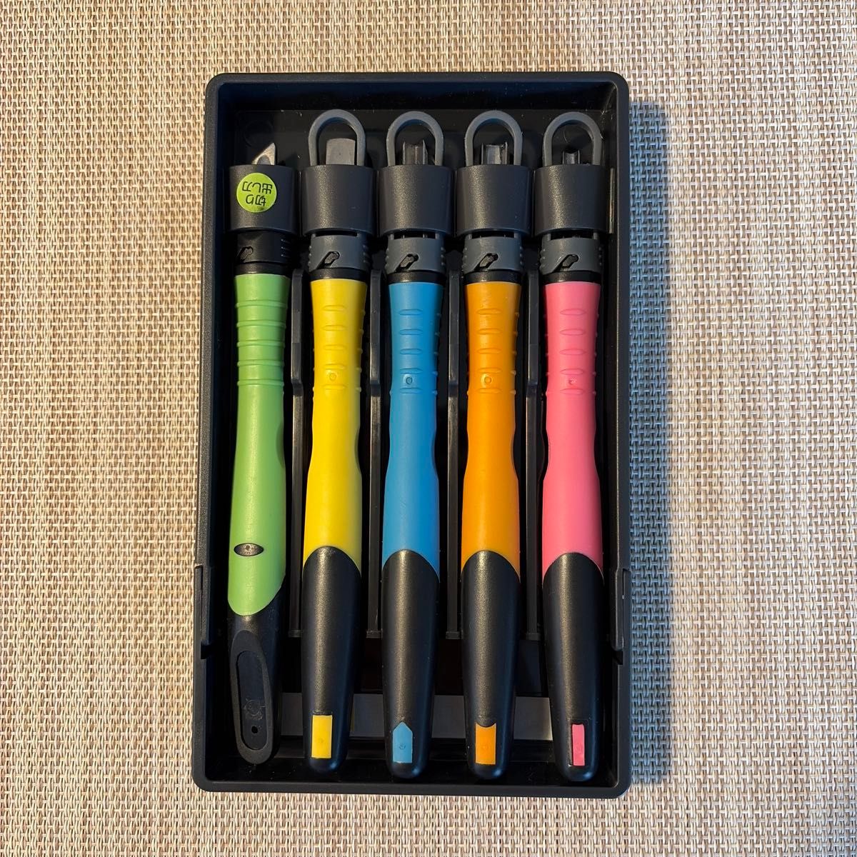 【新品未使用】彫刻刀セット　小学校小学生