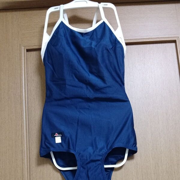 Swimy競泳タイプスクール水着スイミングスーツ 白パイピング LL 未使用