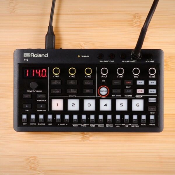 新品未開封 ROLAND AIRA COMPACT P-6 Creative Sampler ローランド サンプラー