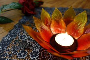 *GW sale * free shipping * prompt decision *kapis shell candle holder lotus. flower shell skill C red ( middle )