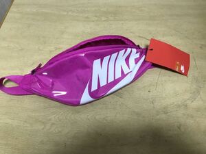  new goods unused NIKE Nike worn te-ji hip pack body bag belt bag new goods pink hip bag 