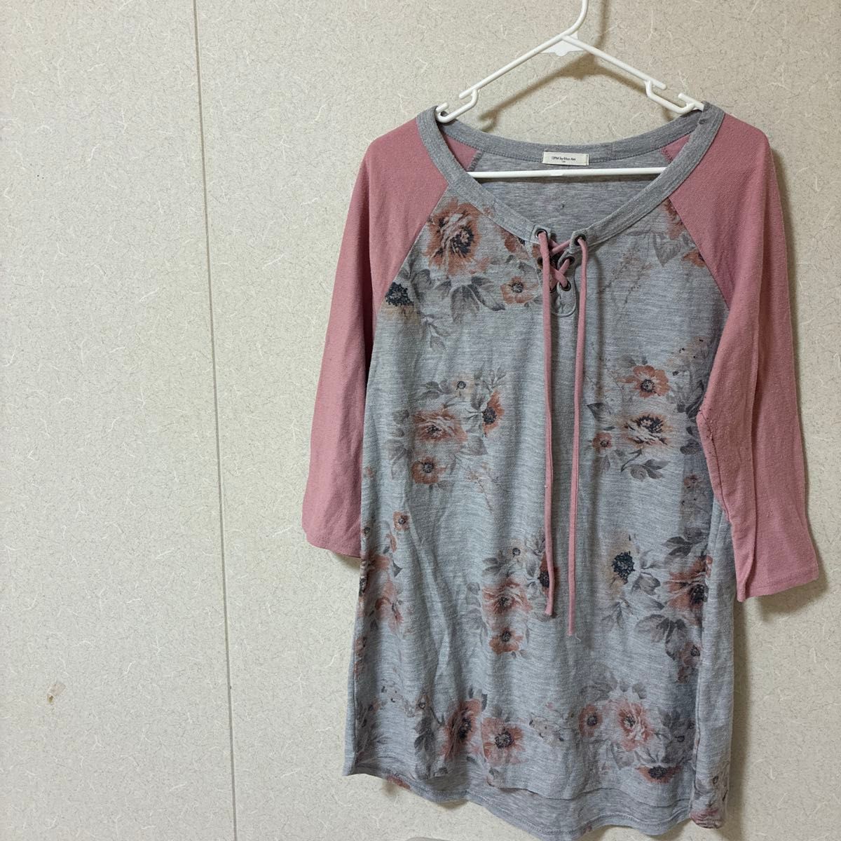 12PM by Mon Ami 花柄 七分袖トップス グレー ピンクトップス Tシャツ 花柄