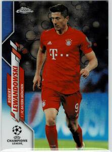 2019-20 Topps Chrome UEFA Champions League Robert Lewandowski Blue Bubbles Refractor