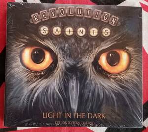 【新品　二枚組】レヴォリューション・セインツ(ホワイトスネイク、ナイトレンジャー)／LIGHT IN THE DARK (DELUXEEDITION)CD+DVD　新品