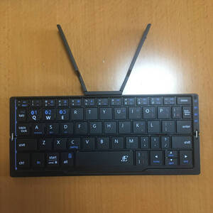 Bluetooth 二つ折りキーボード iPhone iPad Android