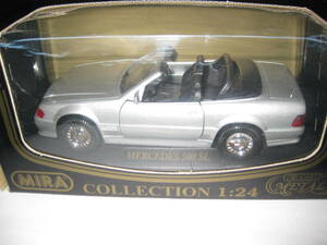 ベンツ稀少 MERCEDES-BENZ 500ＳＬ(銀) １/24 （ＭＡＤＥ　ＩＮ　ＳＰＡＩＮ）未開封 中古 送料無料 