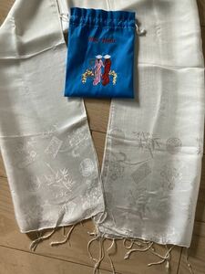  new goods unused Vietnam made silk 100% white color stole ( scarf ) refined bamboo plum . etc.. pattern go in 