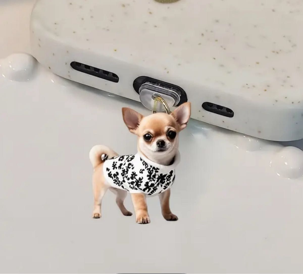 チワワ 白黒花柄 モデル: iphone iOS スマホダストプラグ