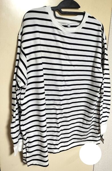 ボーダー柄 長袖カットソー ロンT 白黒 カジュアル GU XLサイズ