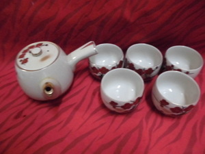  used good goods hot water . small teapot tableware Japanese food izakaya pub . meal shop charge .. pavilion . family small teapot 1 piece . hot water .5 piece total 6 point set store articles kitchen small articles s0339