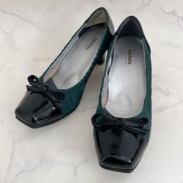 アシックス ペダラ パンプス 23 レザー エナメル ブラック グリーン リボン スエード 黒