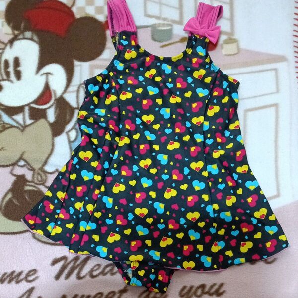 【美品】ハート柄 ワンピース水着 女の子 110cm ブラック ピンク リボン 110